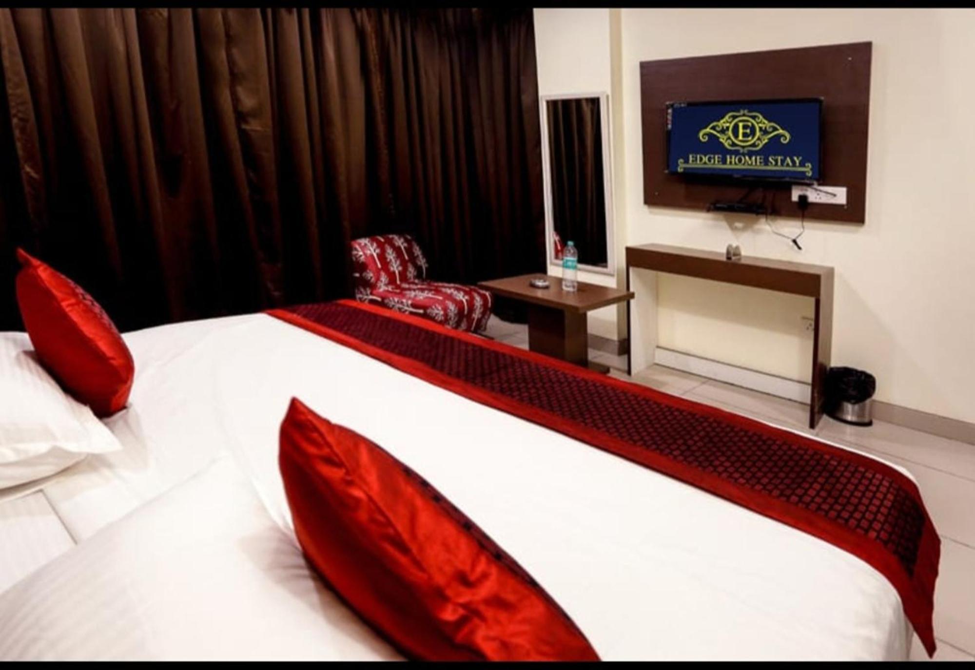 Airport Hotel Edge Home Stay Neu-Delhi Exterior foto