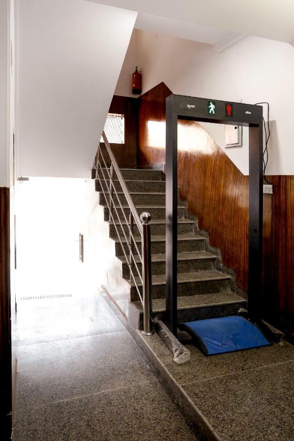 Airport Hotel Edge Home Stay Neu-Delhi Exterior foto